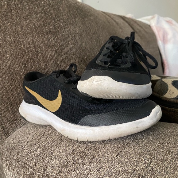 Nike Shoes - Nike Running Shoes